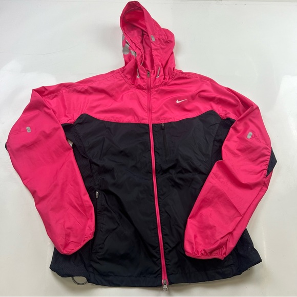Nike Jackets & Blazers - Nike women’s pink black running windbreaker M L20-10